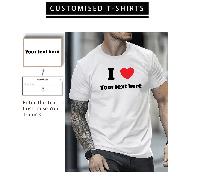 T-shirt ample à manches courtes de style petit ami personnalisé. Personnalisable avec votre propre texte pour concevoir un T-shirt pour une fête, une équipe, un couple assorti, le travail, la famille 