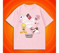 T-shirt graphique à manches courtes pour femmes en été, avec élément de la Saint-Valentin et canard jaune de style bande dessinée classique. Une combinaison du style de fille douce et de l'esthétique