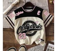 T-shirt graphique avec badge rétro lettres et chiffres, style collège sportif, manches courtes, col rond, convient pour l'été, basiques, style athlétique décontracté, style sport, édition confortable,