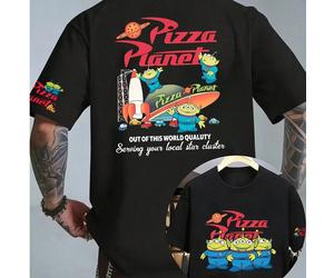 T-shirt graphique Disney Toy Story Classic Pizza Planet Alien Rocket Space, T-shirt à manches courtes avec slogan Pizza Planet imprimé au dos, Haut noir intemporel à col rond, Motif mini alien à trois