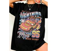 T-shirt voiture Disney Lightning McQueen rétro, confortable, T-shirt Lightning McQueen rétro coloré, édition festival familial 2026 pour le parking, excellent cadeau. L,M,S,XL,XXLRétroPolyester