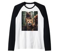 Tabby Cat Selfie Escape from Dinosaur Funny for Teens Adults Manche Raglan