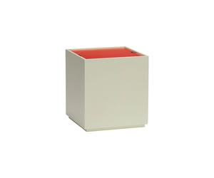 Table d'appoint en bois de frêne vert, avec rangement, 1 porte, 1 tiroir - Hübsch, Vault - 40x40x45 cm