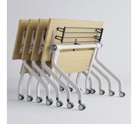Table de conférence carrée moderne avec cadre en métal pour réunions, événements et utilisation au bureau. Design pliable durable pour salle de conférence