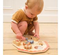 Tableau d'activités bébé en bois