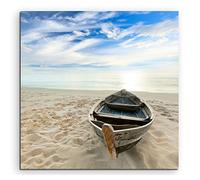 Tableau mural carré 60 x 60 cm Photographie de paysage - Bateau solitaire sur la plage de sable
