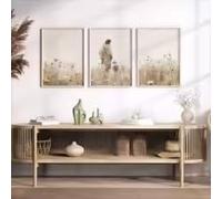 Tableau sur toile Jésus et le mouton perdu dans un champ de fleurs sauvages - Impression sur toile - Œuvre d'art beige - Prière chrétienne - Décoration intérieure (30 x 50 cm x 3 / Cadre intérieur)