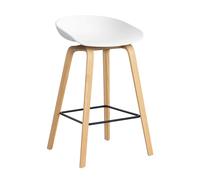 Tabouret de bar basse About A Stool AAS 32 2.0 chêne laqué water-based lacquered oak base/footrest black