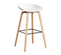 Tabouret de bar haute About A Stool AAS 32 2.0 chêne laqué water-based lacquered oak base/footrest black
