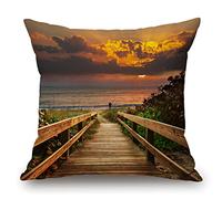 Taie d'oreiller Wooden Pier to The Calm Idyllic Beach with Herbs and Bushes at Sunset Calm Sea Pillow Covers Hypoallergéniquea Taies D'Oreillers pour Maison Linge De Lit 45x45 CM