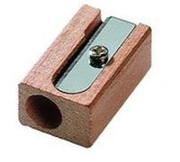 Taille-crayon, en bois, forme de bloc