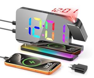 TAKRINK Reveil Projecteur Plafond RGB avec Radio Projecteur 180° Chargeur USB 2 Modes d'Alarme Affichage LED Ajustable Veilleuse Multicolore Cadeaux pour Enfants et Parents