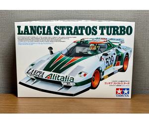 TAMIYA 25210 Scale Kit LANCIA STRATOS TURBO (Includes driver figurine)