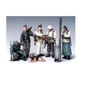 Soldats Allemands Au Rapport - 1/35e - Tamiya G