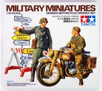 Tamiya 35241 German Motorcycle Orderly Set (DKW NZ 350) 1/35