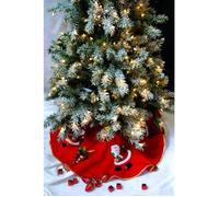 Tapis de sapin en feutrine surpiquée JJA - motif Père Noël et boules rouge