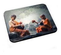 Tapis de souris Enfants moines bouddhiste nettoient bol chantant a la G