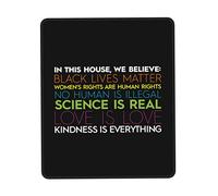 Tapis De Souris in This House We Believe Mouse Pad Parfait sous-Main Doux Tapis De Bureau pour Voyage Table Travail 25X30CM