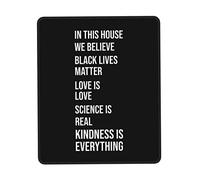 Tapis De Souris in This House We Believe sous-Main Parfait Mouse Pad Comfortable Mousepad pour Travail Voyage Table 25X30CM