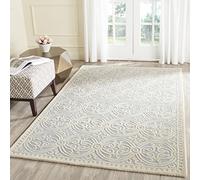 Tapis rectangulaire d'intérieur médaillon tufté à la main, collection Cambridge, CAM123, en bleu clair / ivoire, 183 X 274 cm pour le salon, la chambre ou tout autre espace intérieur par SAFAVIEH.