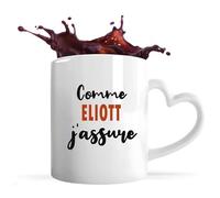 Tasse Coeur Comme Eliott J'assure - Mug avec une anse coeur - Idée Tasse Coeur Personnalisable Cadeau Anniversaire Fête Original Famille Travail Départ Collègue Retraite Noël.