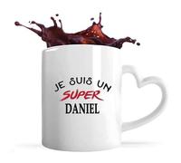 Tasse Coeur d'un Super Daniel - Mug avec une anse coeur - Idée Tasse Coeur Personnalisable Cadeau Anniversaire Fête Original Famille Travail Départ Collègue Retraite Noël.