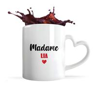 Tasse Cœur Madame Lia | Mug | Idée Tasse Personnalisable en forme de Cœur Cadeau Anniversaire Fête Original Famille Travail Départ Collègue Retraite Noël. (Rouge)