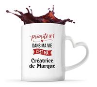 Tasse Cœur Priorite N1 dans ma vie C'est ma Creatrice de Marque - Mug - Idée Tasse Personnalisable en forme de Cœur Cadeau Anniversaire Fête Original Famille Travail Départ Collègue Retraite Noël.
