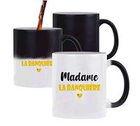 Tasse Magique Madame la banquière - Mug - Idée Tasse Personnalisable Cadeau Anniversaire Fête Original Famille Travail Départ Collègue Retraite Noël. (Jaune)