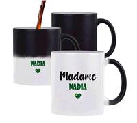 Tasse Magique Madame Nadia - Mug - Idée Tasse Personnalisable Cadeau Anniversaire Fête Original Famille Travail Départ Collègue Retraite Noël. (Vert)