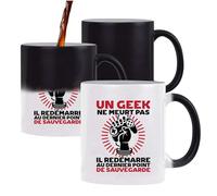 Tasse Magique Un Geek Ne Meurt Pas | Mug qui change couleur avec la chaleur | Idée Cadeau Gamer Humour Jeu Vidéo Drôle Original