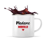 Tasse Métal Madame Mireille | Mug | Idée Tasse Personnalisable en Métal Cadeau Anniversaire Camping Fête Original Famille Travail Départ Collègue Retraite Noël. (Rouge)