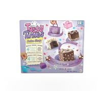 Tasty Tinies - Pack Cadeau Anniversaire - Kit Pâtisserie Créatif pour Enfants dès 6 Ans - 4 Préparations pour Gâteaux + Sachets Glaçage + Décorations + Accessoires - Cuisson Micro Ondes