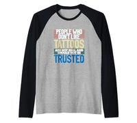 Tatoués People Who Don't Like Tattoos Not Real Tattoo Manche Raglan