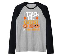 Teacher Halloween I Teach The Cutest Pumpkins in The Patch Manche Raglan