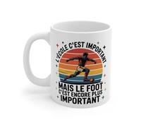 Teecustom Tasse Céramique 325 ml L’école c’est important mais le foot encore plus - Mug Humour Fan de Football - Compatible Lave-Vaisselle et Micro-Ondes