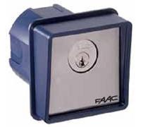 Télécommande FAAC - Code 401010001 - T10 - Sélecteur à clé T10 (Clé N ° 01) installation à encastré ou sur colonnette -1 microinterruttore en échange