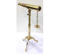 Télescope vintage en laiton sur trépied, bureau antique, accessoire de table, télescope nautique pour la marine et les aventures en plein air. Télescope nautique antique bateau marin