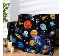 Teslite Couverture Douillette Moelleuse Spatiale garçons et Enfants,Douce et Chaude,Spatiale,Astronaute,en Flanelle Polaire,Couverture en Peluche,Couverture fusée,planète,Couverture 130x152cm Bleu