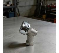 Tête de travail pour débroussailleuse avec tige de tuyau de 24 mm et disposition d'engrenage à 7 dents compatible avec les boîtes de vitesses FS55 FS56 FS70 (24 tubes 10 dents)