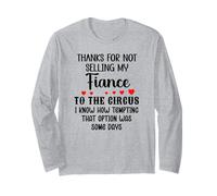 Thanks for Not Selling My Fiance to The Circus Bride & Groom Manche Longue