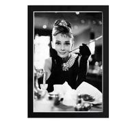 The Beautiful Audrey Hepburn - Poster classique - B & W A5 encadré