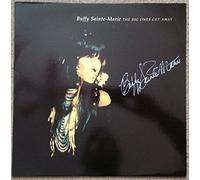 The Big Ones Get Away [SIGNED SLEEVE] (UK 1992) : Buffy Sainte-Marie
