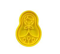 The Cookie Cutter Hub Emporte-pièce en forme de poupée Matriochka avec trois fleurs et gaufrage assorti pour cookies, biscuits, argile, décoration de pâtisserie 10 cm