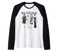 The Devil Wears Prada Andy Sachs Various Looks Red Lipstick Manche Raglan