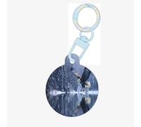 The Eagle Flying on the Lake Médaille ronde en acrylique durable et élégante, parfaite pour les petits et grands animaux de compagnie