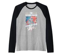 The Future Called an I Answered in Style Manche Raglan