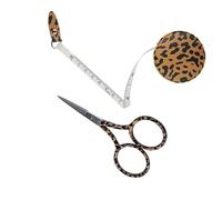 The Quilted Bear - Ciseaux de broderie et mètre ruban rétractable léopard avec mètre ruban métrique et impérial double face pour couture, tailleur ou un mètre ruban de 150 cm