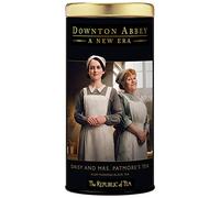 The Republic of Tea Downton Abbey Daisy And Mrs Patmore's Tea, 36 sachets de thé dans une boîte en métal - Thé noir avec prune dans une boîte en métal avec un beau design Downtown Abbey