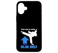 This Kid is Now A Blue Belt Karaté Arts Martiaux Garçon Coque pour iPhone 16 Plus